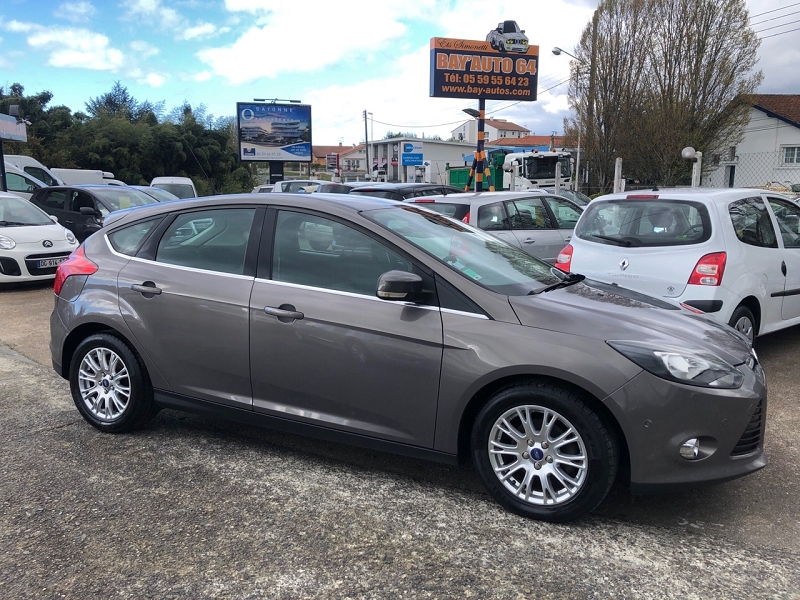 FORD FOCUS 1.6 TDCI 115CH FAP STOP&START TITANIUM 5P FORD FOCUS 1.6 TDCI 115CH FAP STOP&START TITANIUM 5P