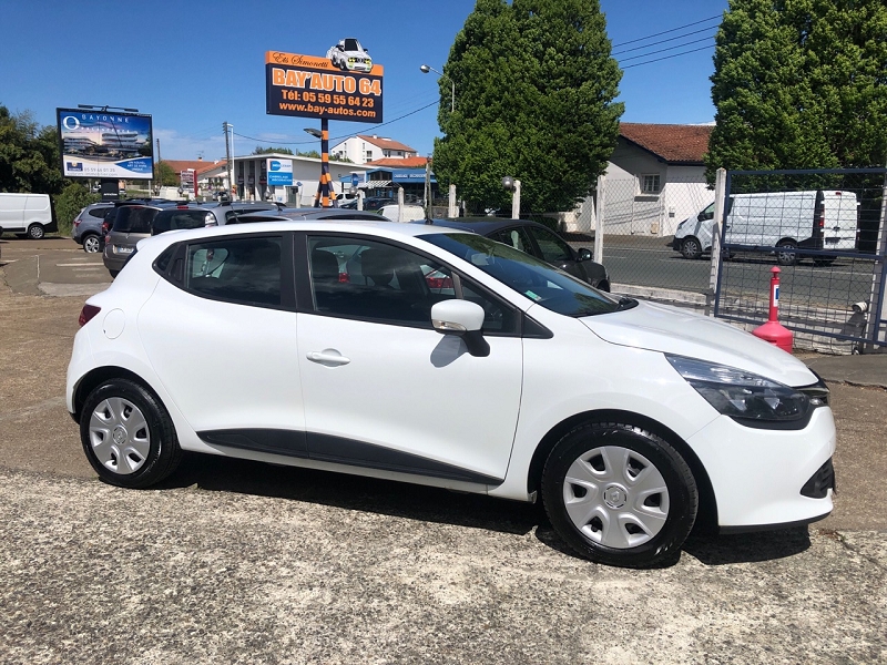 RENAULT CLIO IV 1.2 16V 75CH LIFE RENAULT CLIO IV 1.2 16V 75CH LIFE