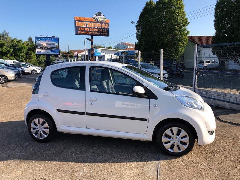 CITROEN C1 1.4 HDI55 CONFORT 5P CITROEN C1 1.4 HDI55 CONFORT 5P