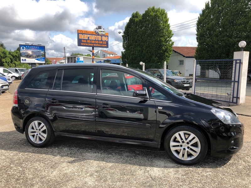 OPEL ZAFIRA II 1.9 CDTI 120 ENJOY OPEL ZAFIRA II 1.9 CDTI 120 ENJOY