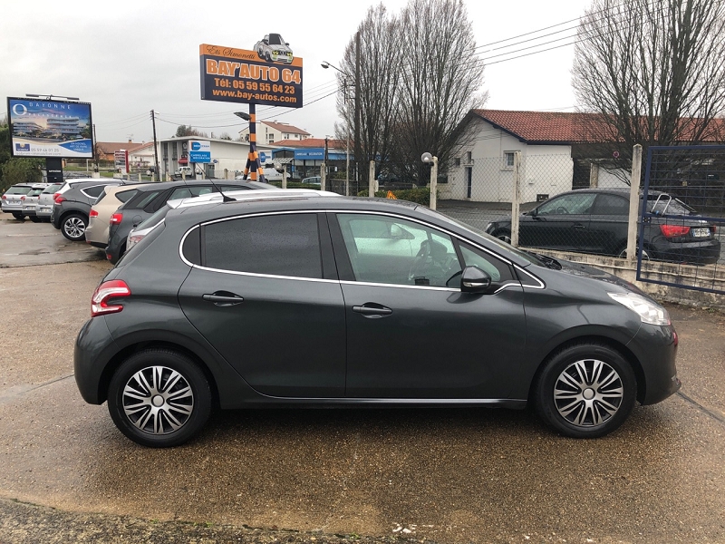 PEUGEOT 208 1.4 HDI 70CH BUSINESS PACK 5P PEUGEOT 208 1.4 HDI 70CH BUSINESS PACK 5P
