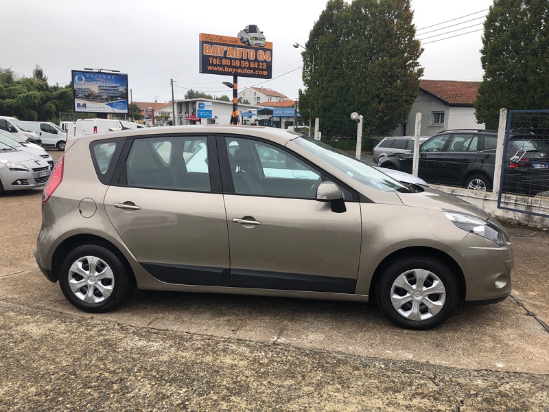 RENAULT SCENIC III 1.5 DCI 105CH EXPRESSION RENAULT SCENIC III 1.5 DCI 105CH EXPRESSION