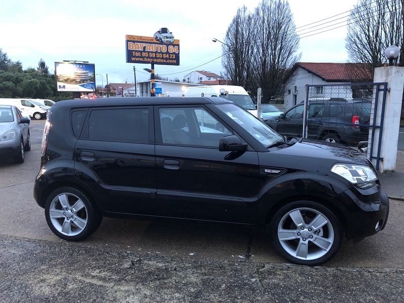 KIA SOUL 1.6 CRDI BUZZ KIA SOUL 1.6 CRDI BUZZ