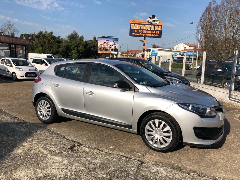 RENAULT MEGANE III 1.5 DCI 95CH LIFE ECO² RENAULT MEGANE III 1.5 DCI 95CH LIFE ECO²