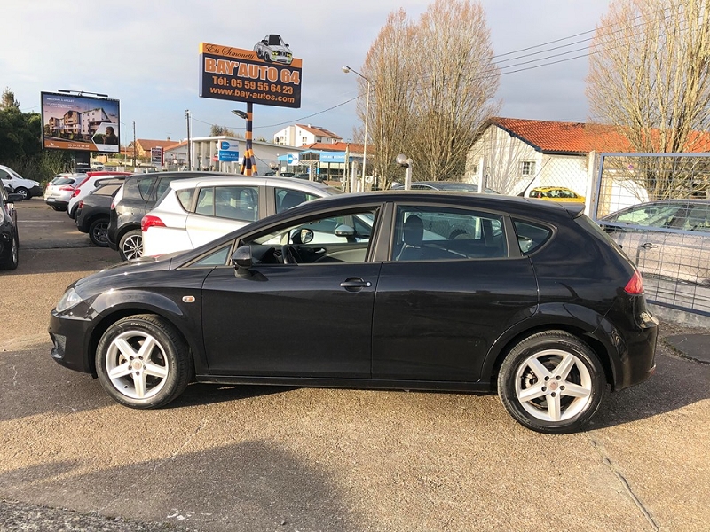 SEAT LEON 1.6 TDI105 REFERENCE ECOMOTIVE SEAT LEON 1.6 TDI105 REFERENCE ECOMOTIVE