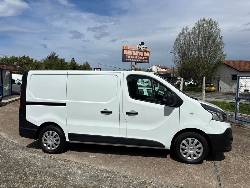 RENAULT TRAFIC III FG L1H1 1000 1.6 DCI 90CH GRAND CONFORT RENAULT TRAFIC III FG L1H1 1000 1.6 DCI 90CH GRAND CONFORT